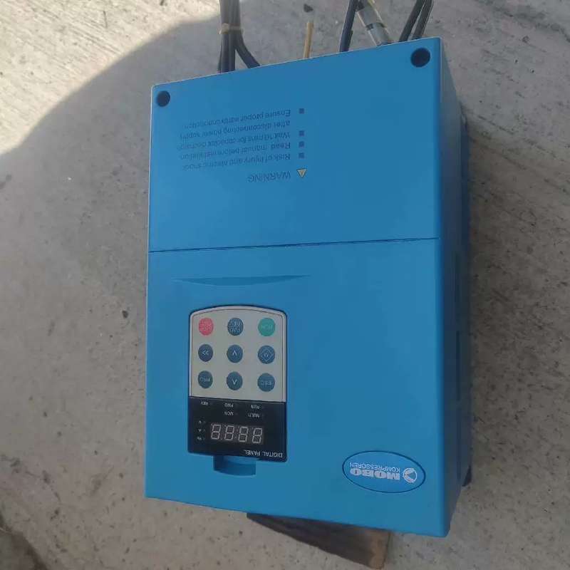 议价MOBO德曼空压机变频器 ，功能正常.成色很好，重载15千瓦