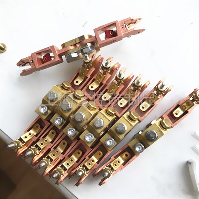 KC3A4 船用主轴碳刷架 船用铜刷架 银碳刷 11X13.7X21.5
