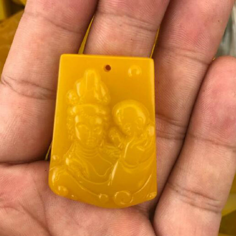 女款饰品吊坠黄龙玉天然送子观音