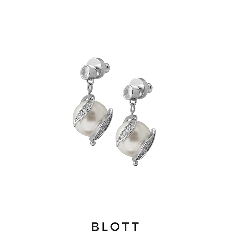 BLOTT 珍珠柳叶锆石耳环