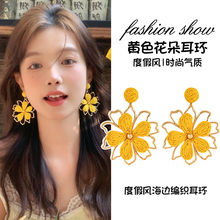黄色花朵耳环女度假风2025新款爆款高级感适合春天的耳钉海边耳饰