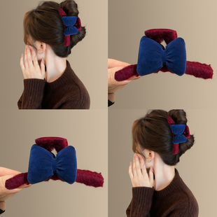 法甜展馆~红蓝撞色蝴蝶结抓夹设计感气质秋冬毛线鲨鱼夹旅行发饰