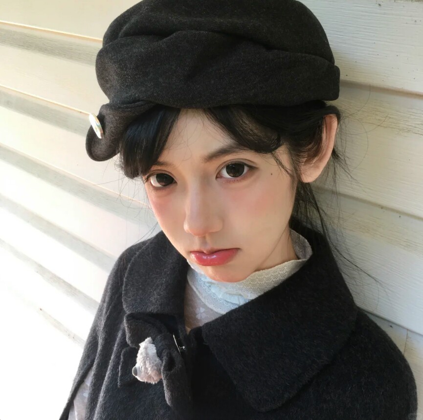 复古千金风深灰色褶皱贝雷帽女秋冬金属扣不规则云朵帽显脸小帽子