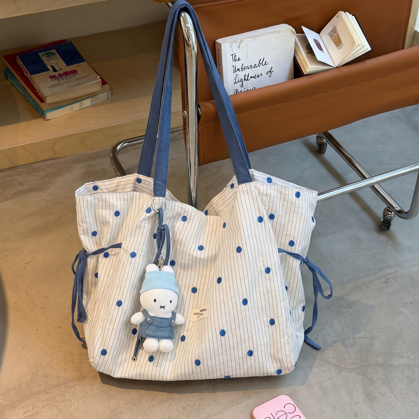 韩系休闲蓝色波点帆布包日常百搭