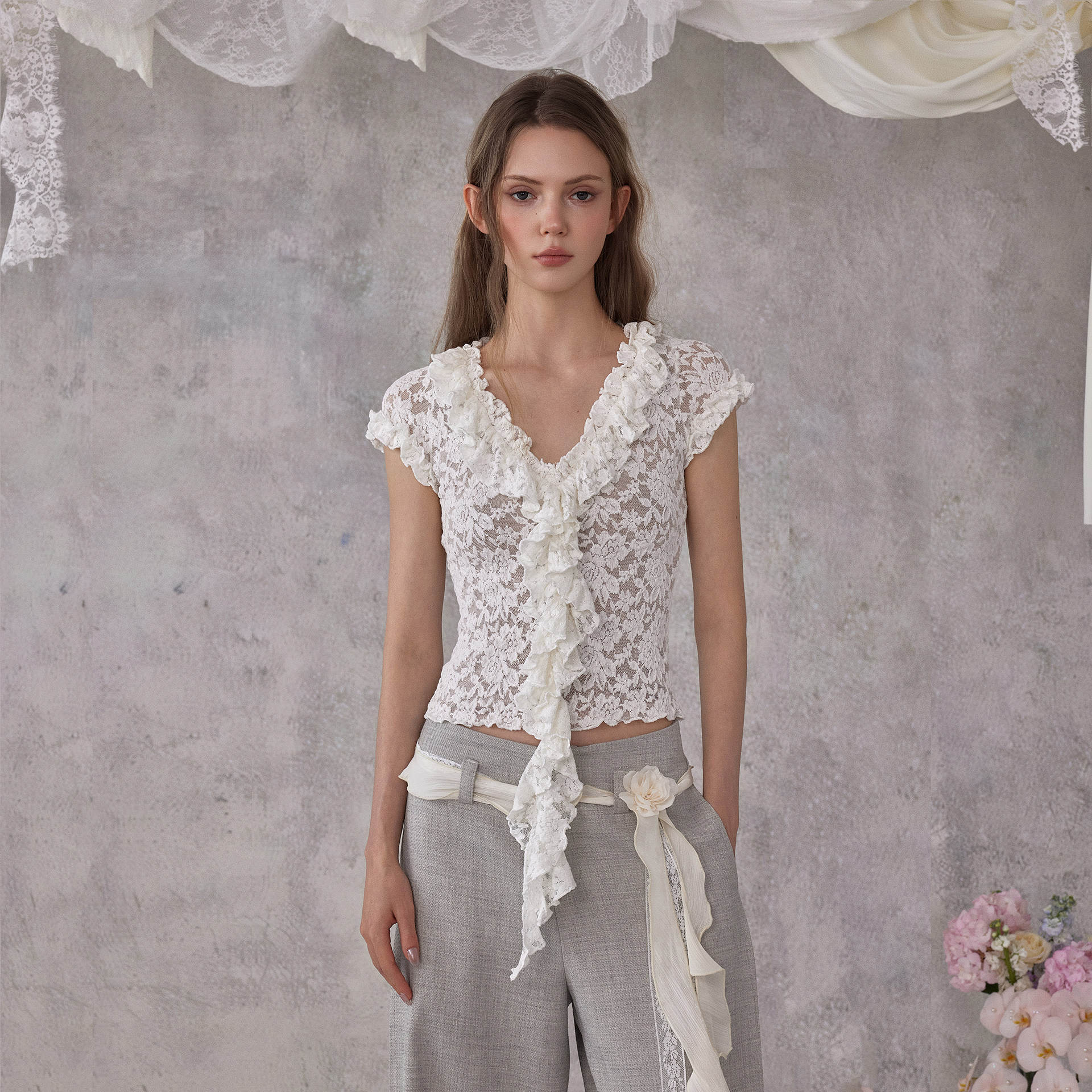 NOMEANSNO 蕾丝木耳边V领短袖