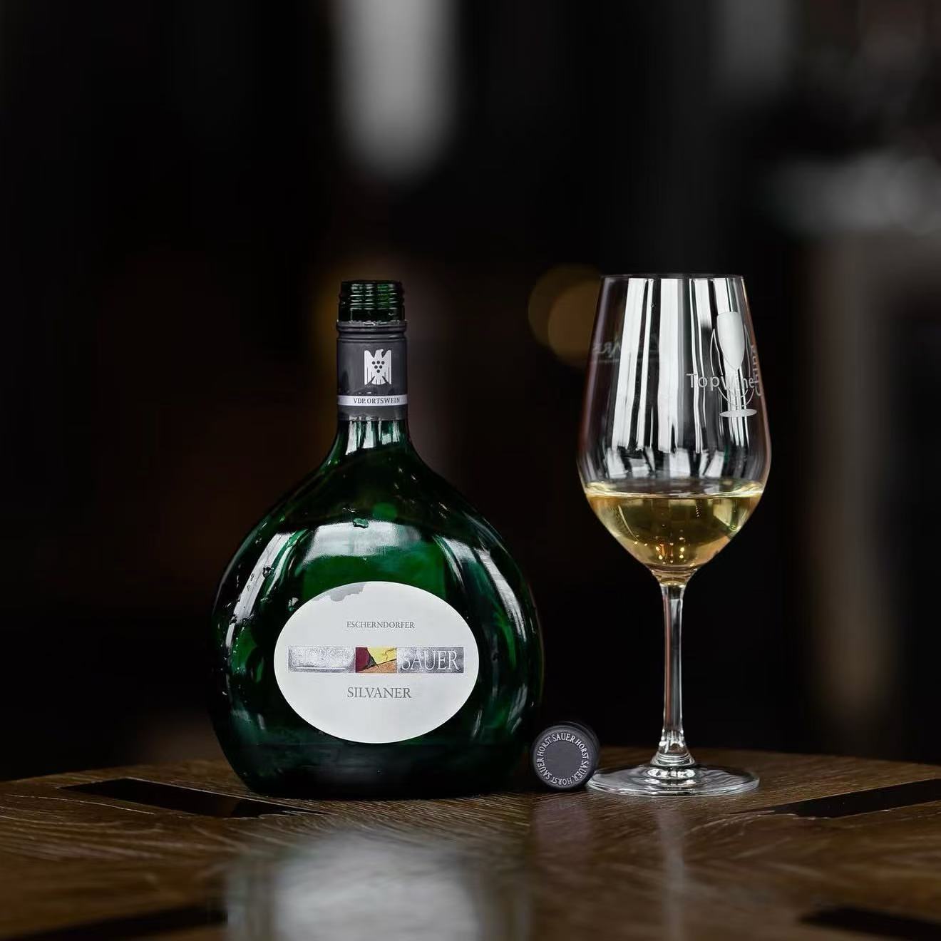 西万尼黄金产区酒庄 霍斯特绍尔酒庄席瓦娜伊山道夫园干白葡萄酒 - 实物图
