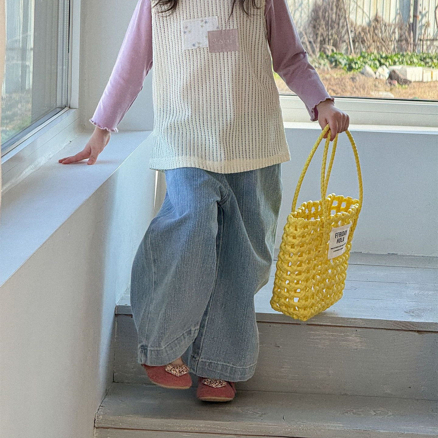 2026春夏季新品韩版简约百搭浅色女童宽松休闲阔腿直筒牛仔裤子