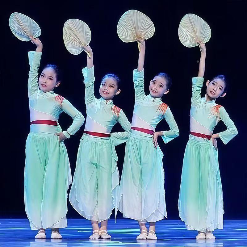 舞风吹稻舞花香两岸蹈服儿童古舞YVG三月咏荷伞剧目心尖尖典演出