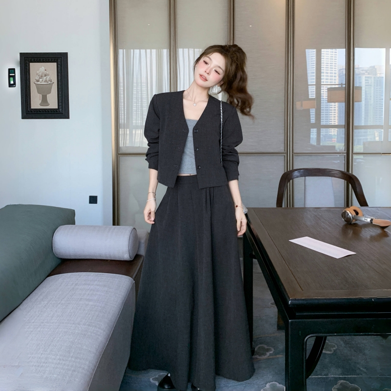 灰色高级感西装半身裙套装女2025秋季韩系一整套穿搭赫本风两件套