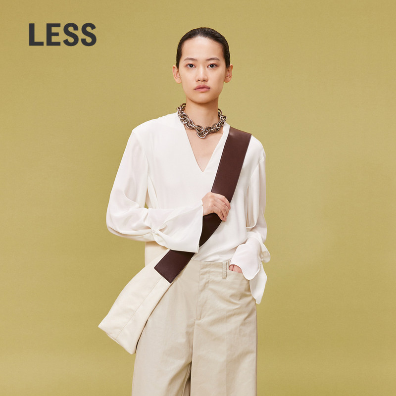 LESS春桑蚕真丝垂坠气质优雅V领纯色基础休闲套头衬衫2O221