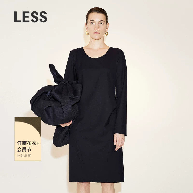LESS春秋设计感小黑裙女赫本风拼接宽松圆领修身连衣裙2N2G1