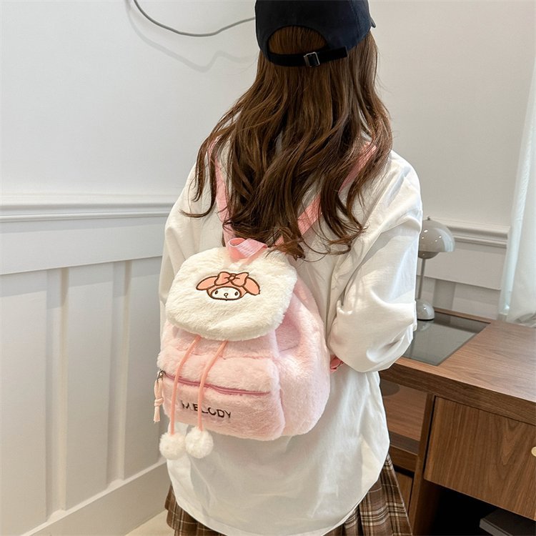 轻松旅行，从一款双肩包开始包盖式2024年夏季丝绒