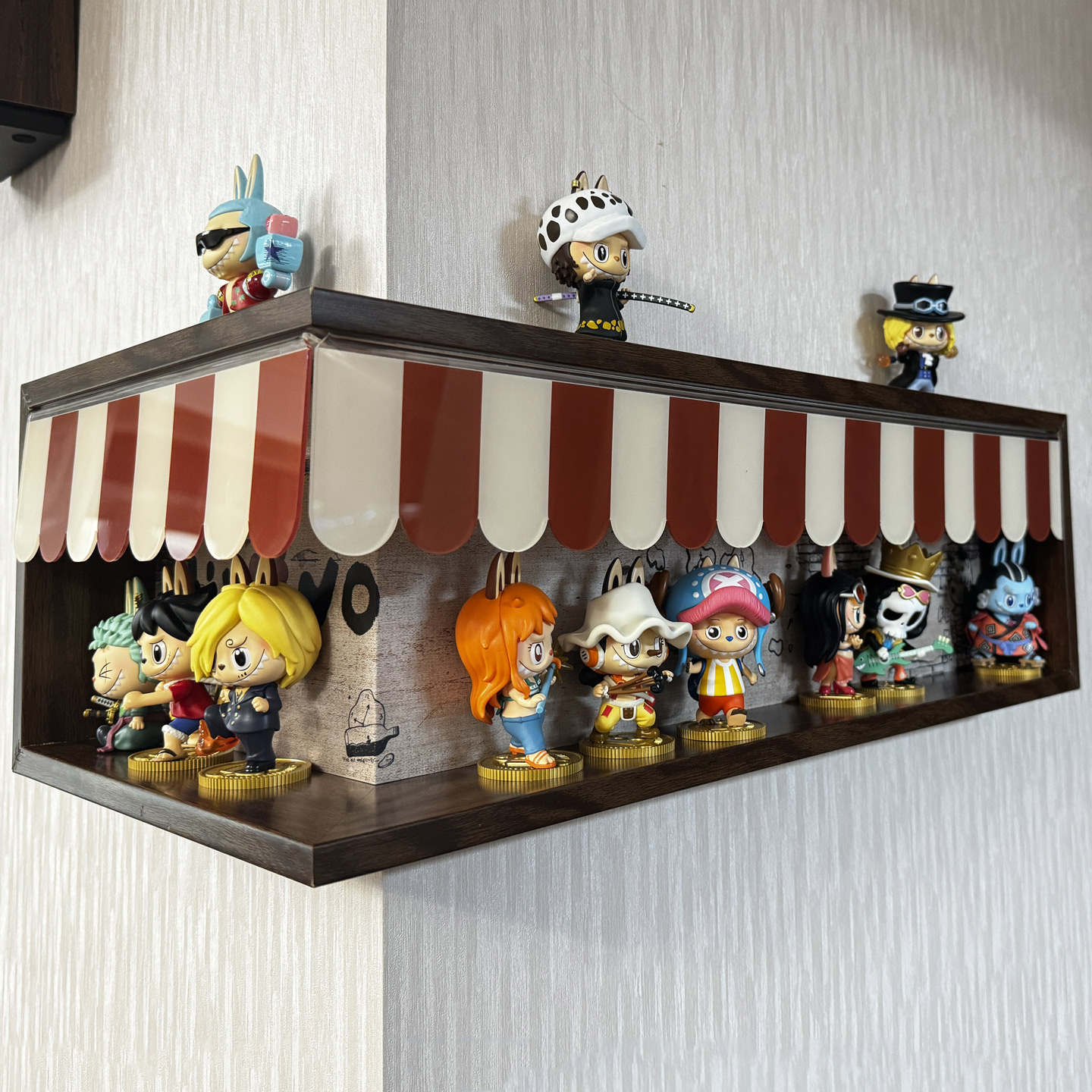 盲盒收纳展示架上墙免打孔