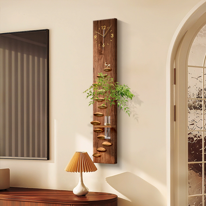 中古风客厅可养绿植钟表画