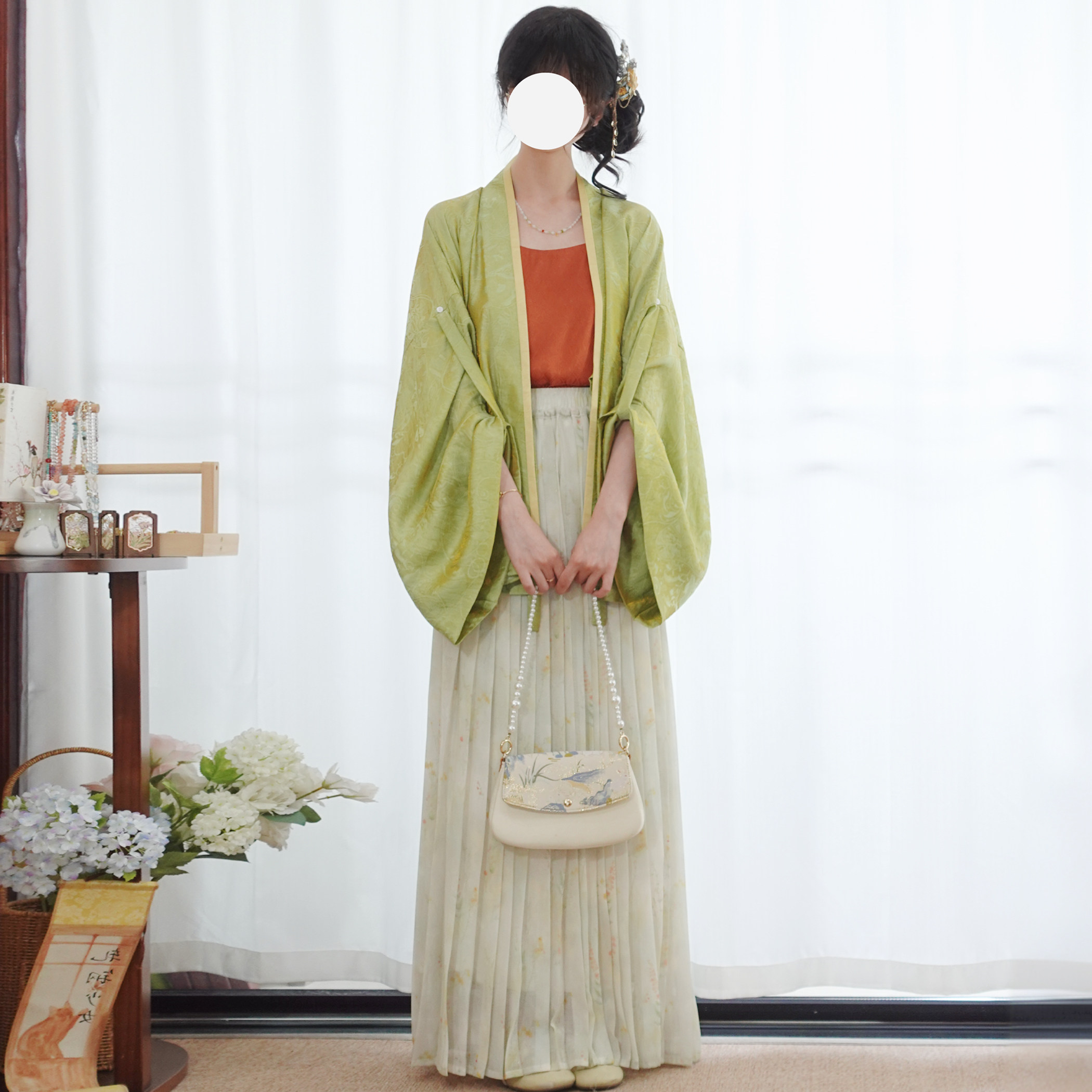 梦桑塔大码汉服【青柚】绿色褶衣浮光锦日常夏季透气成人百褶裙 - 实物图