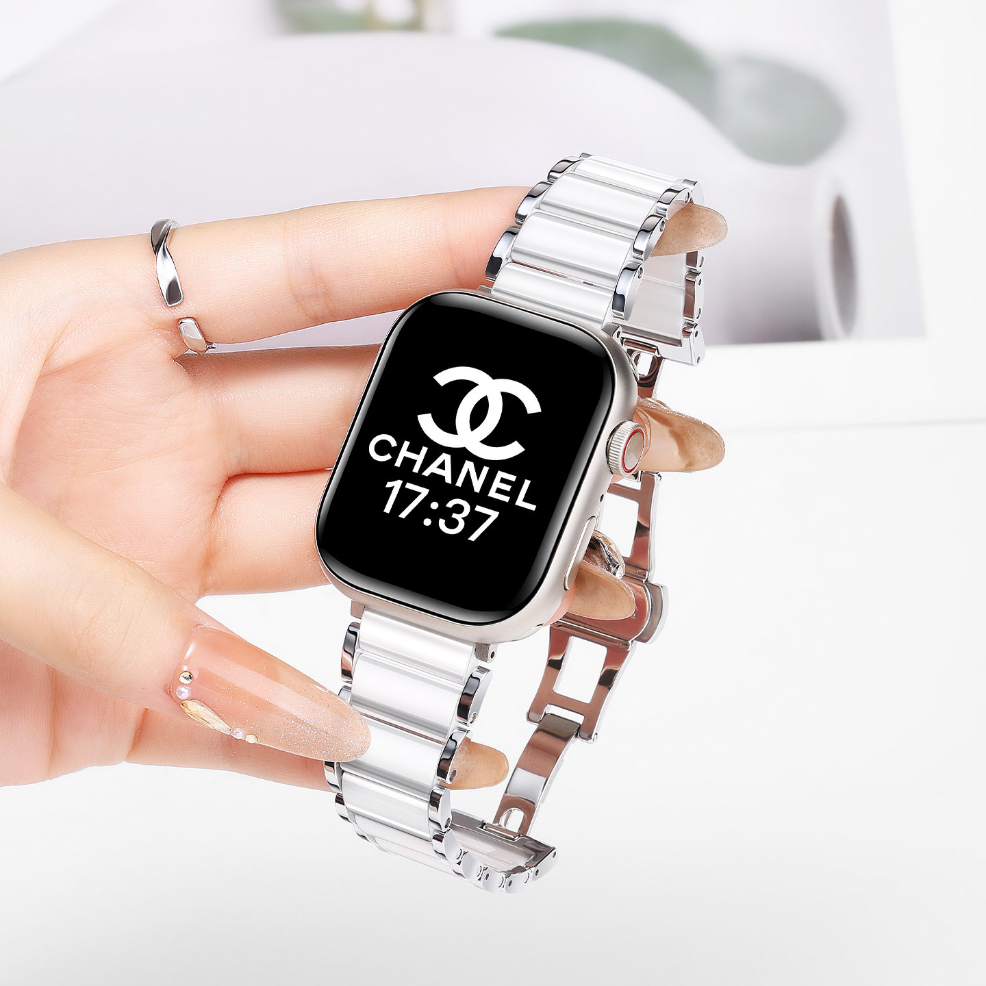 适用于iwatch陶瓷表带轻奢女夏凉图片