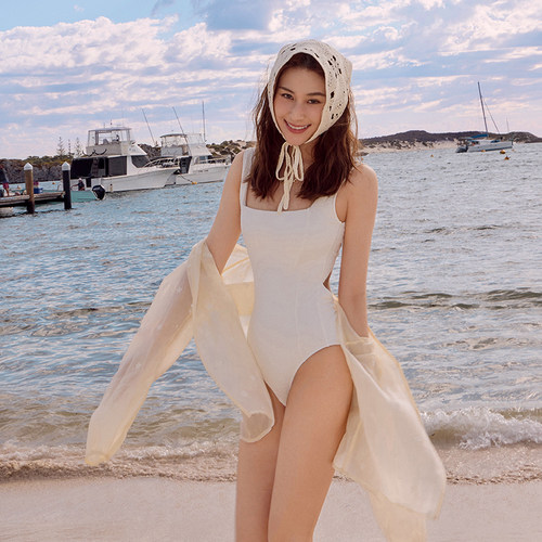 【何超莲同款】Yukari swim 2025新款连体泳衣女性感纯色度假泳装