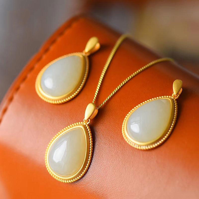 纯银镶玉石项链耐看风吊坠送妈妈