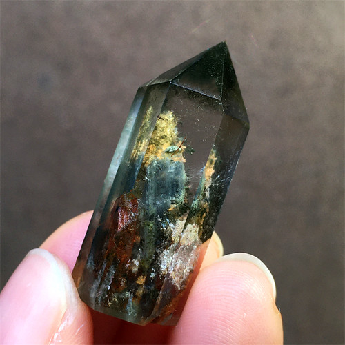 天然绿幽灵水晶柱子六棱柱摆件