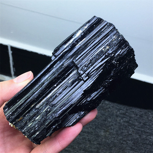 黑碧玺原石电气石黑色水晶装饰品