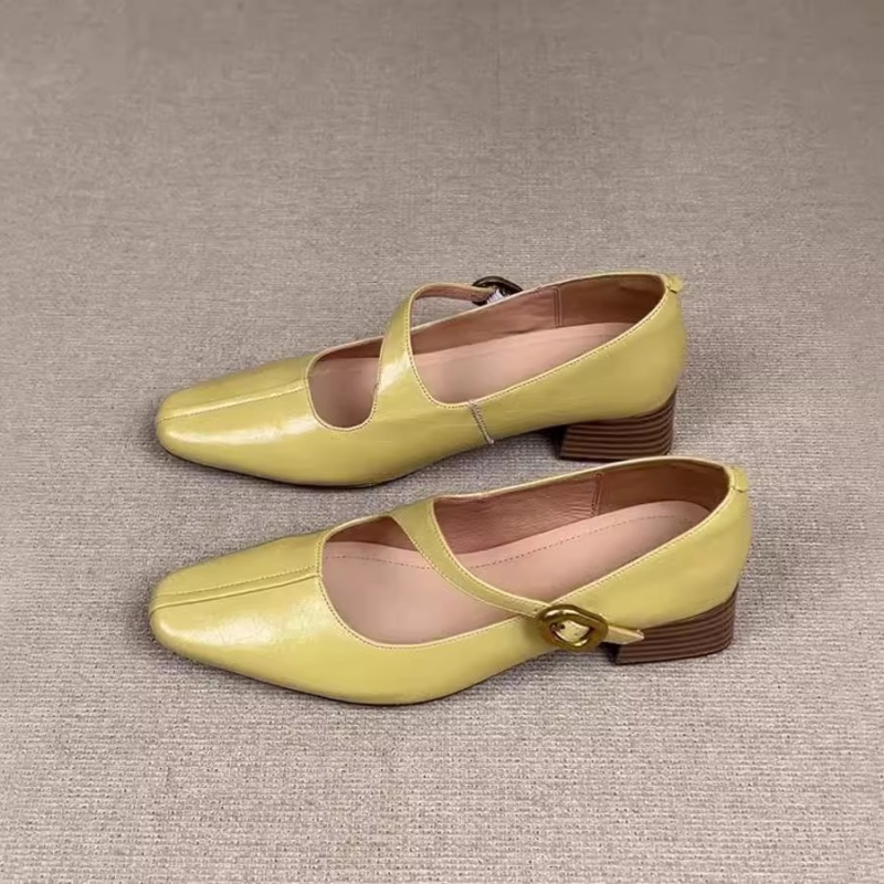 法式复古一字扣带浅口玛丽珍鞋