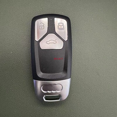 适用新款奥迪熊猫款MLB外壳Q7/A4L/A6LQ5/TT智能卡遥控器替换钥匙