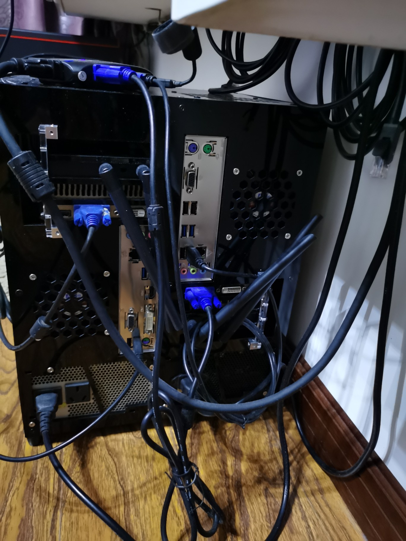 定制亚克力机箱 5mm亚克力cnc 双系统机箱 matx/atx 独显直插