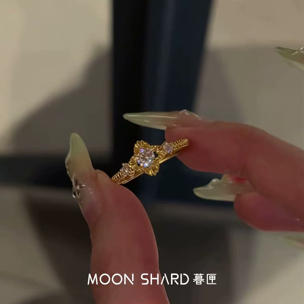 【暮匣】金色镂空四叶草锆石戒指女中古vintage 轻奢高级感食指戒