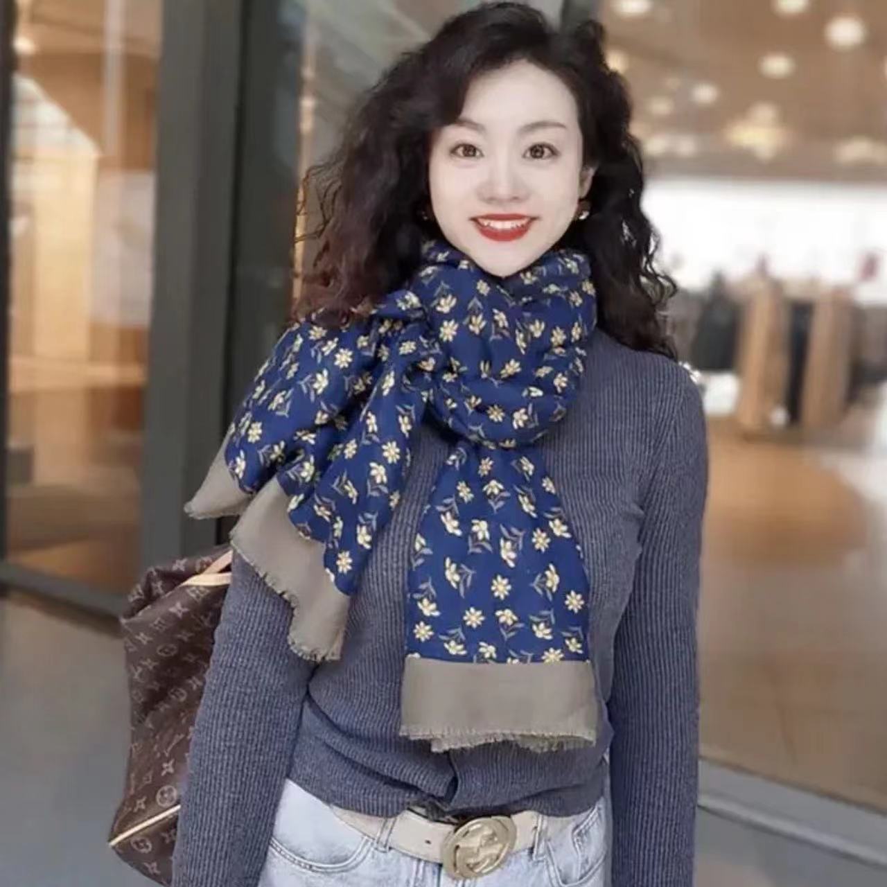 外贸原单日系文艺森女围巾棉麻手感韩版藏蓝色小碎花长款保暖纱巾