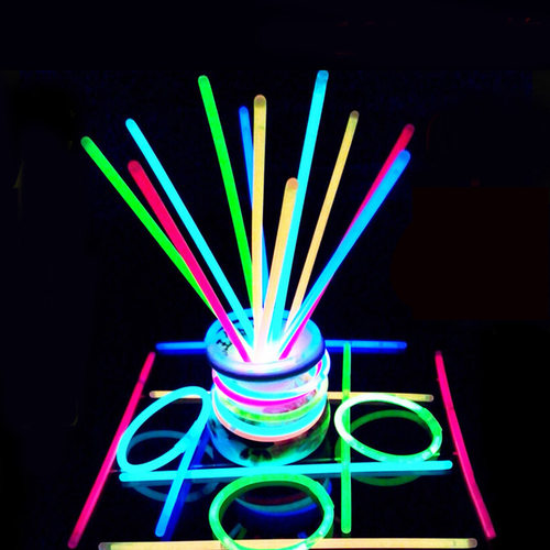 100 Glow Sticks Bracelets Necklaces Fluorescent Light Stick