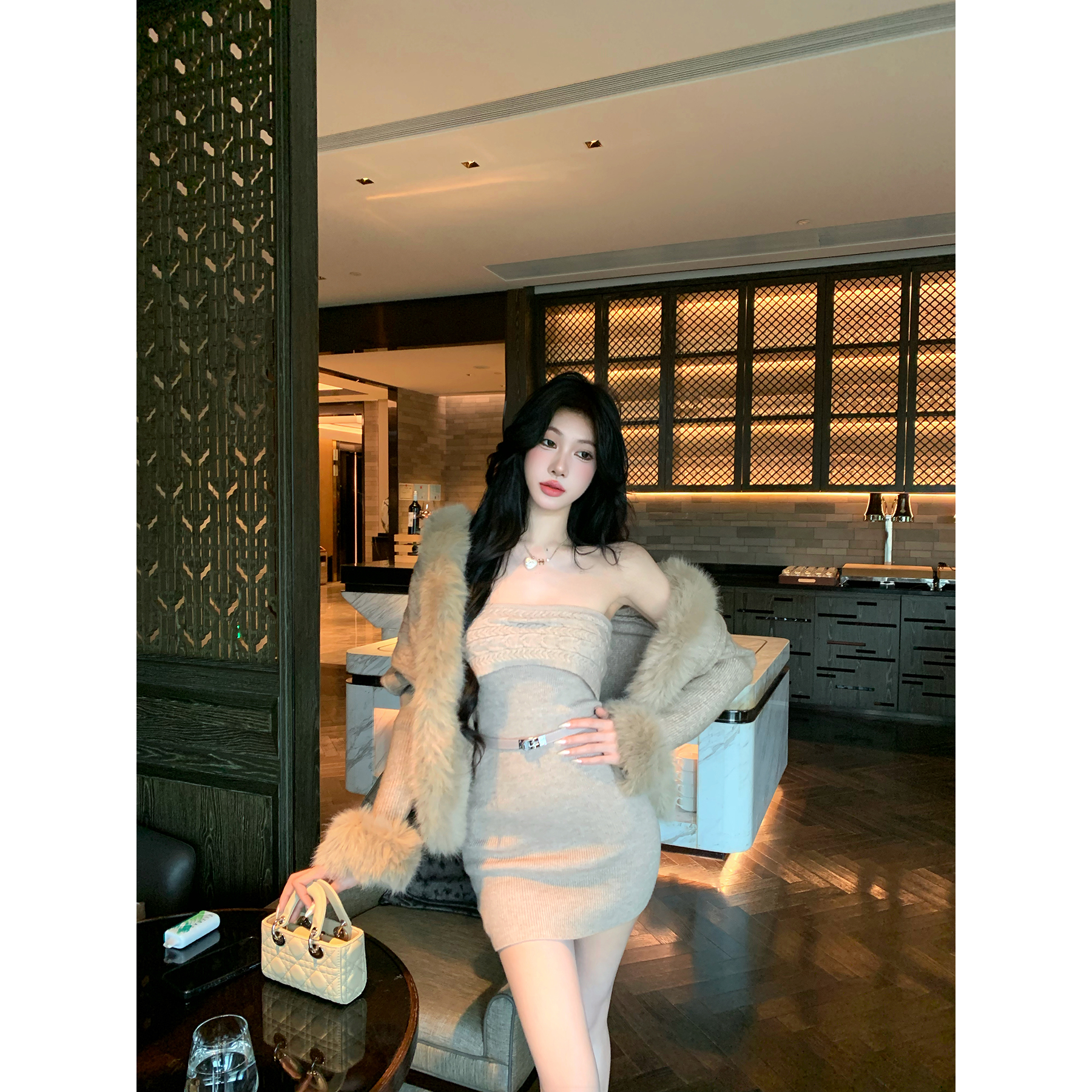 牛牛【慵懒至上】法式气质御姐甜妹抹胸连衣裙N25Q30147