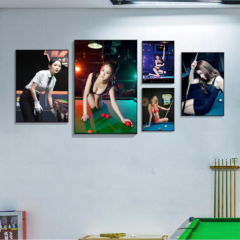 棋牌室现代美女装饰画中八台球
