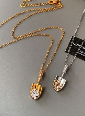 长款女爆款毛衣链色小项链高级感金银设计独特新奢小众铲子轻