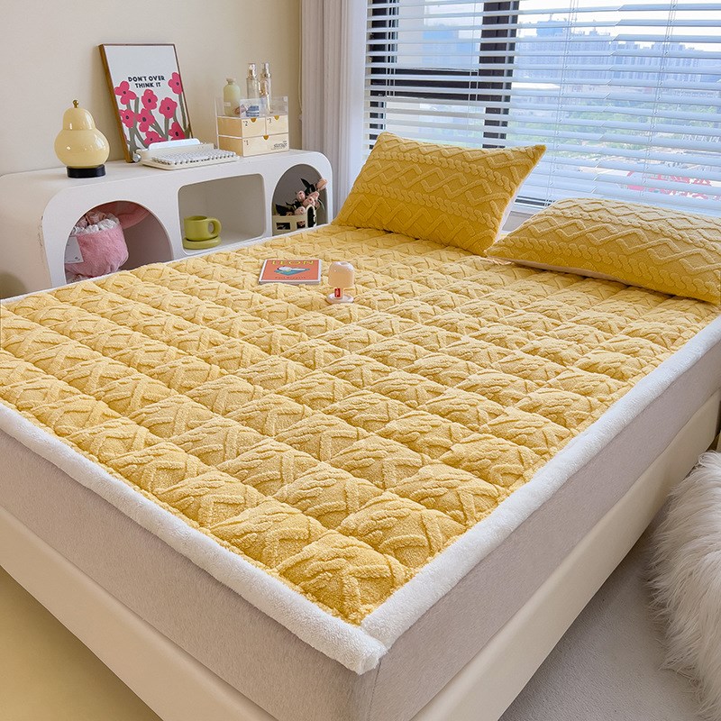 Thickened bed cushion for winter mattress加绒加厚床护垫床褥