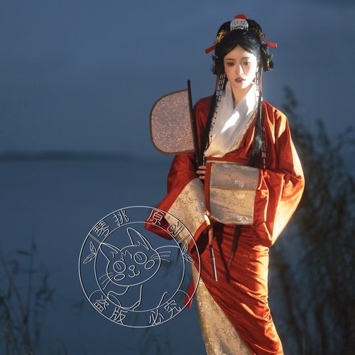 西汉马王堆曲裾复原汉服