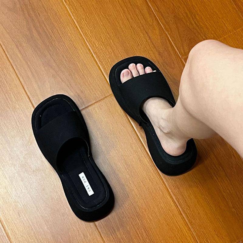 厚底坡跟拖鞋黑色百搭方头外穿女士新品网红牛仔夏季高级感凉鞋