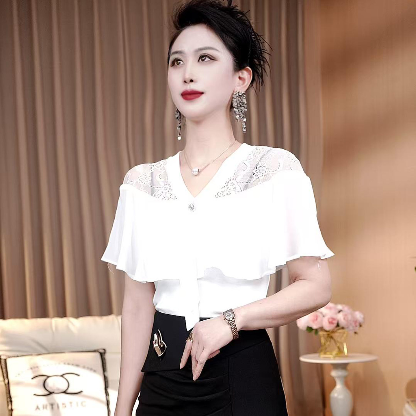 女装2026夏季新款白色蕾丝拼接短袖t恤设计感荷叶花边百搭上衣潮