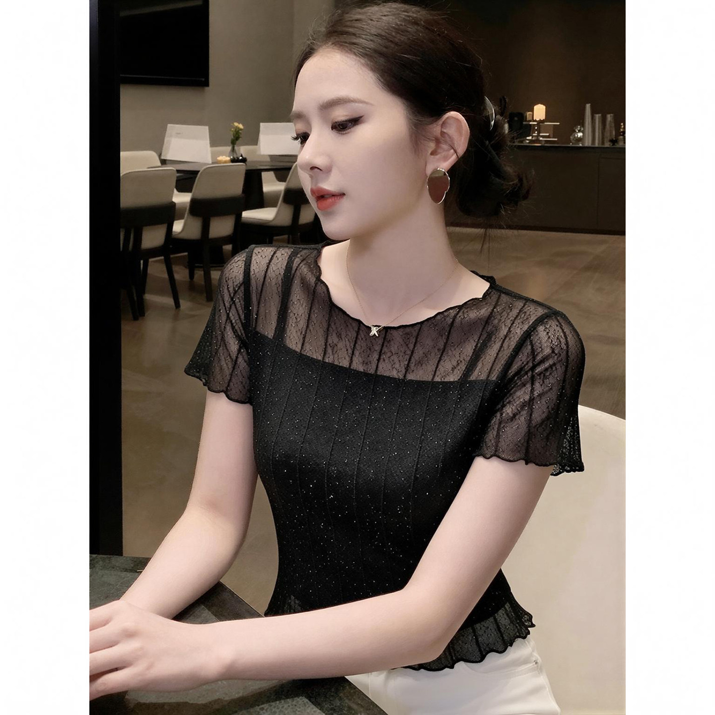 性感透视网纱上衣女夏天新款洋气别致亮片短袖t恤修身半袖小衫潮