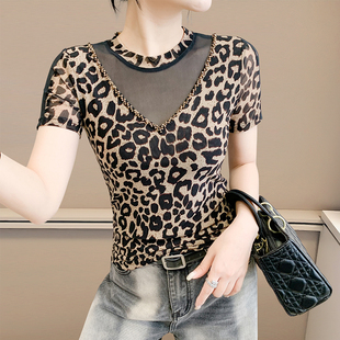 夏天新款蕾丝拼接短袖t恤女设计感钉珠洋气百搭豹纹修身高档上衣