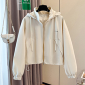 宽松休闲短款 连帽工装 外套女春秋2025新款 小个子设计感夹克冲锋衣