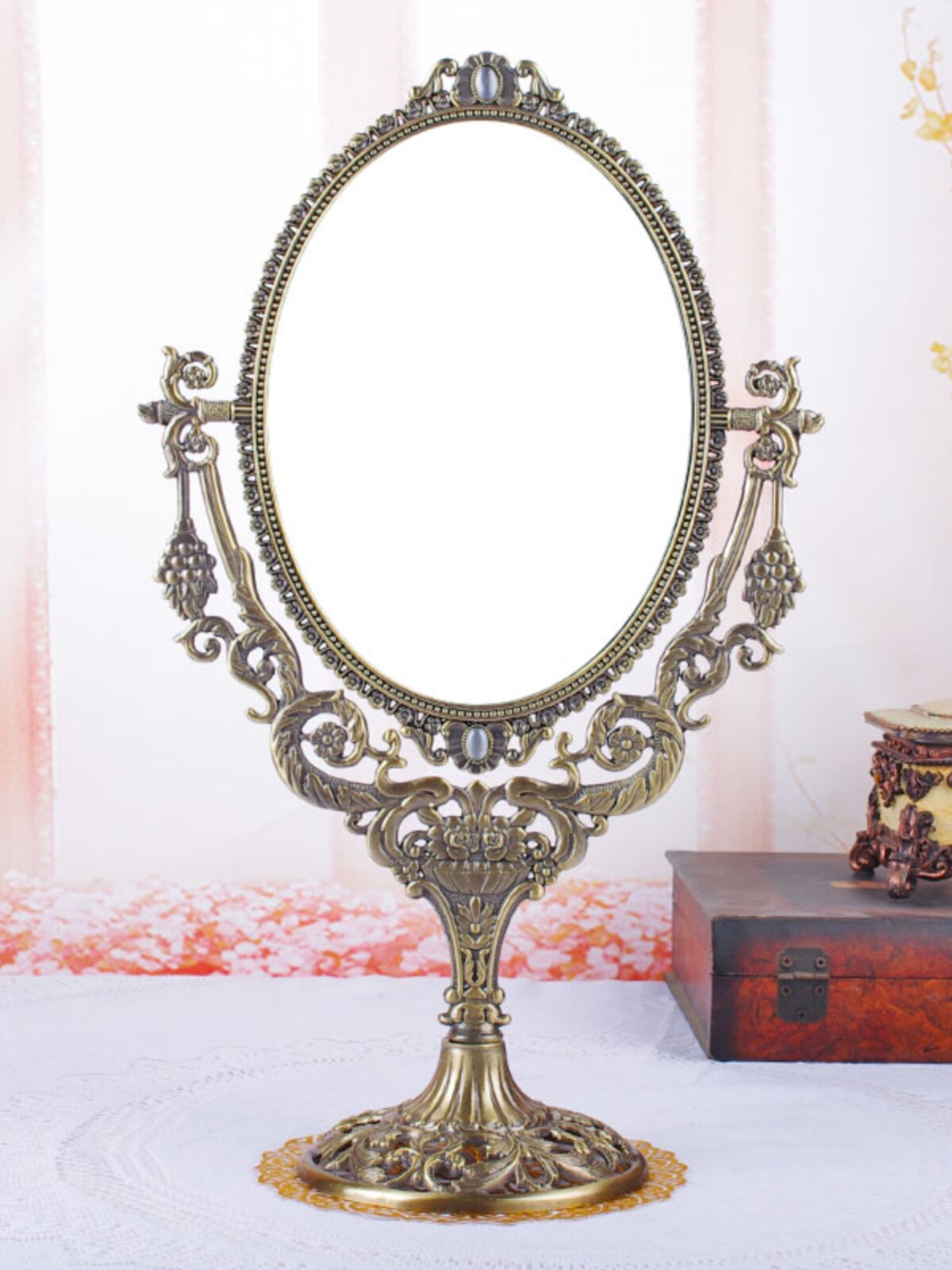 大号高清欧式镜子化妆镜台式公主镜复古椭圆女梳妆镜书桌台面镜i.