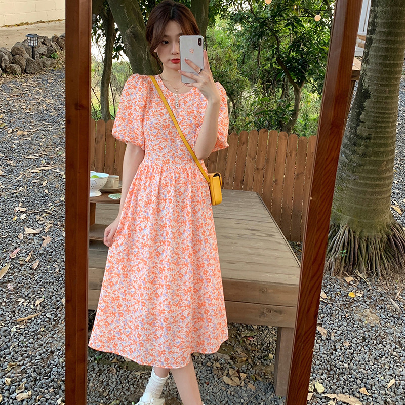 有内里2025夏季新款钉珠领橘色碎花连衣裙淑女泡泡袖收腰短袖裙子