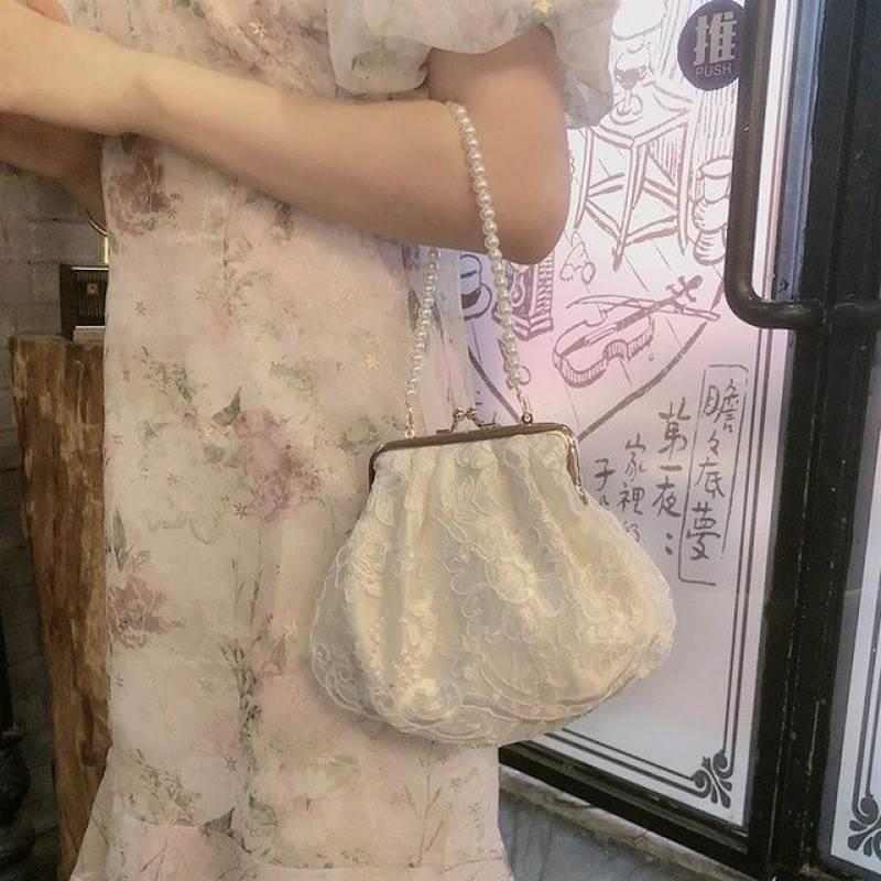 搭配穿旗袍的包包手提新中式国风适合手拿专用仙女手拎口金包汉服