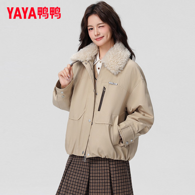 鸭鸭短款翻领时尚复古羽绒服