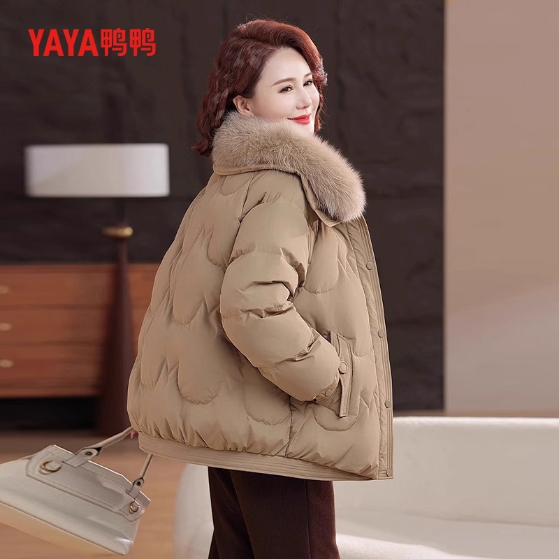 鸭鸭妈妈冬装国风毛领羽绒服