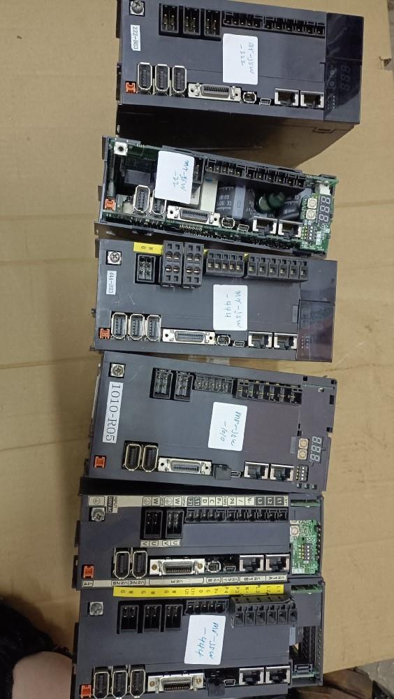 三菱驱动器MR-J5W3-2221台,