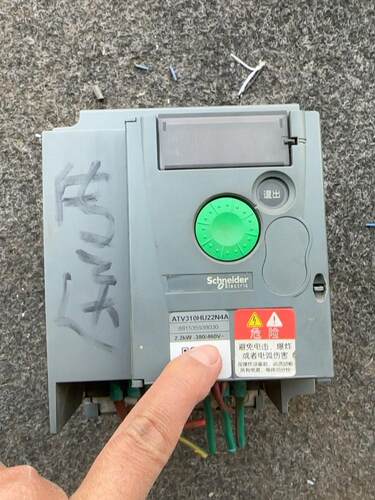 施耐德变频器处理了ATV310HU22N4A1台2.2千瓦