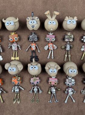 十二生肖朋克机器人挂件摆摊木质