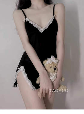 纯欲暗黑连衣裙吊带睡裙内衣女黑色显瘦棉质性感睡衣家居女带胸垫
