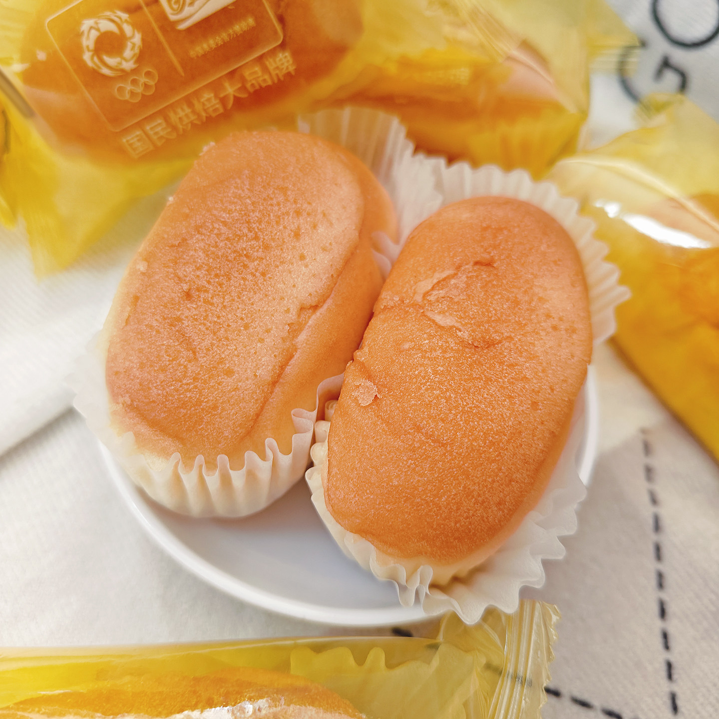 盼盼法式软面包300g宵夜蛋糕袋装解馋解饿早餐零食奶香味点心间点